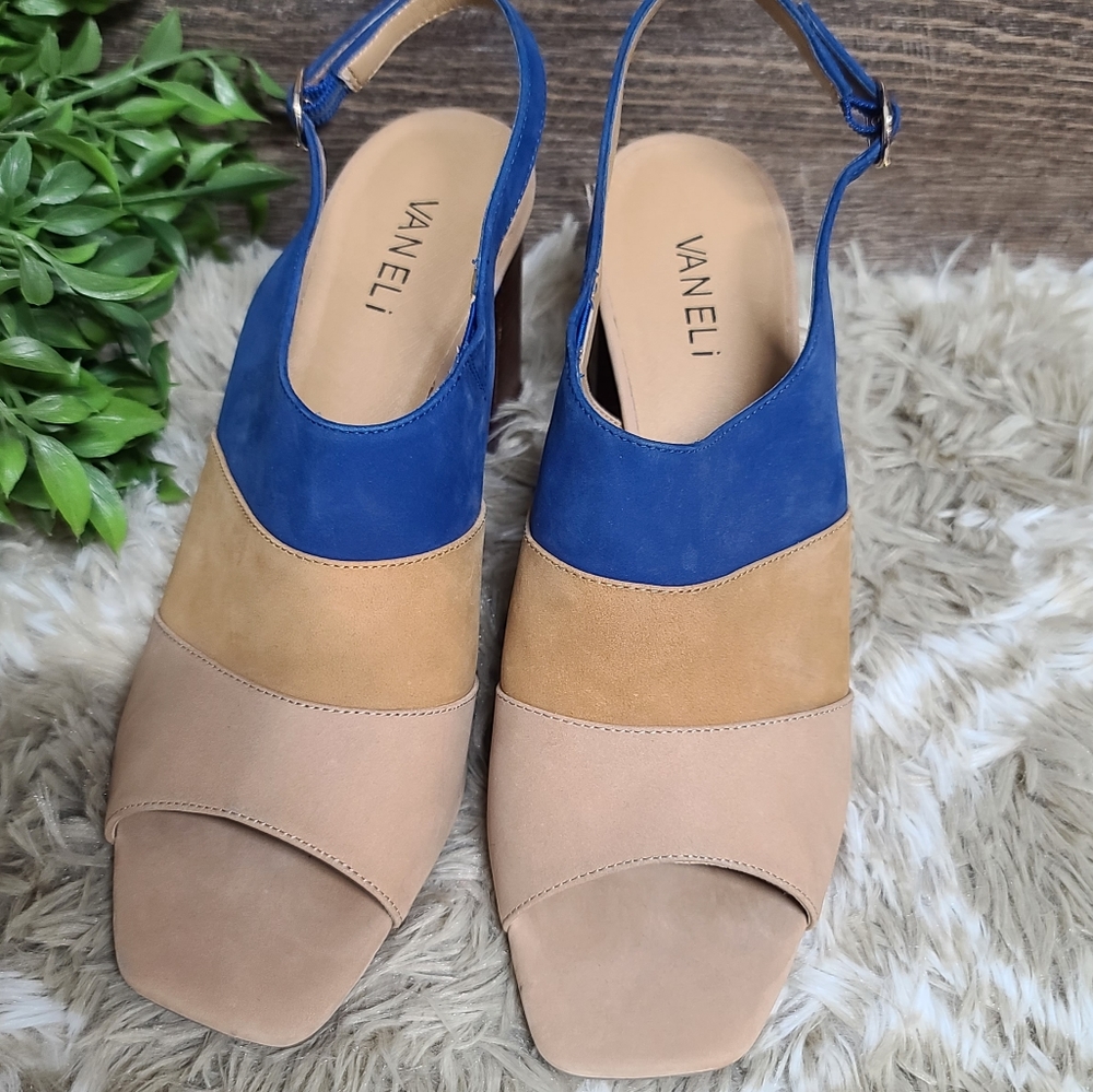 Vaneli Heels - Picture 2 of 6